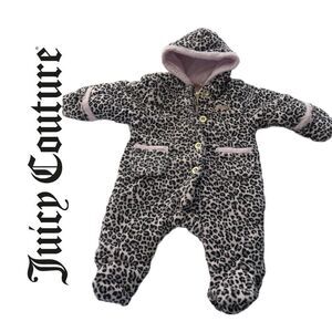 Juicy Couture Baby Girl‎ Leopard Printed and Pink Pram - Size 6/9 months